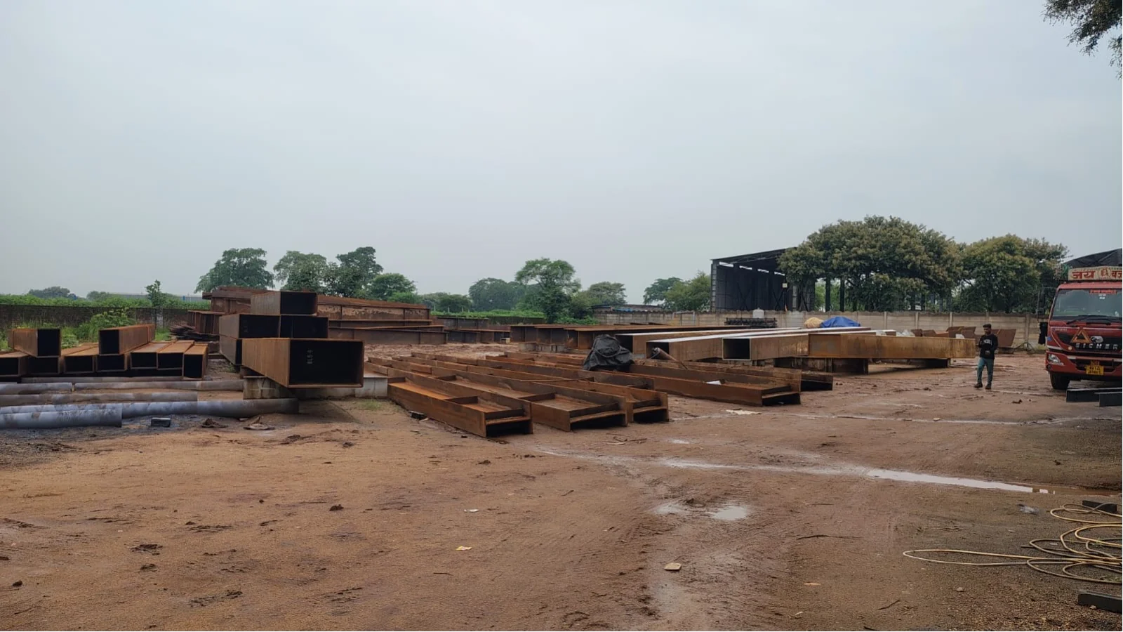 Steel material storage yard